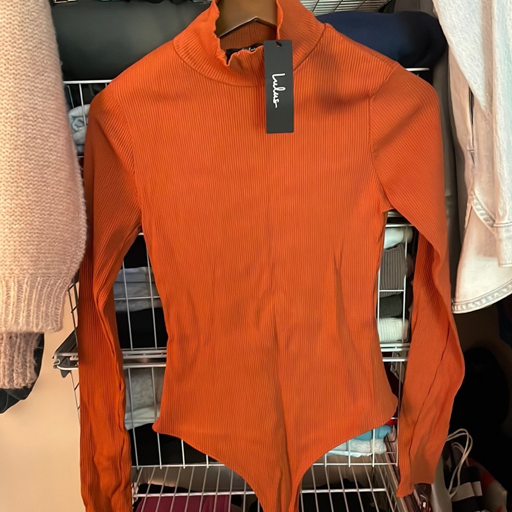 Lulu’s Pumpkin Spice Ribbed Turtleneck